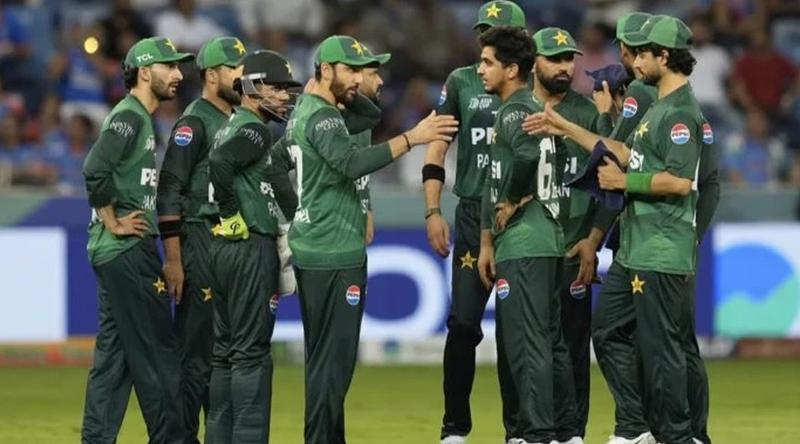 পুলিশ অফিসারকে দলের ম্যানেজার বানিয়ে বাংলাদেশে আসছে পাকিস্তান