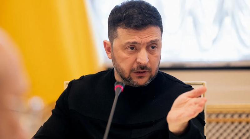 ঋণ আটকে দেয়ায় হাঙ্গেরির প্রধানমন্ত্রীকে হুমকি দিলেন জেলেনস্কি