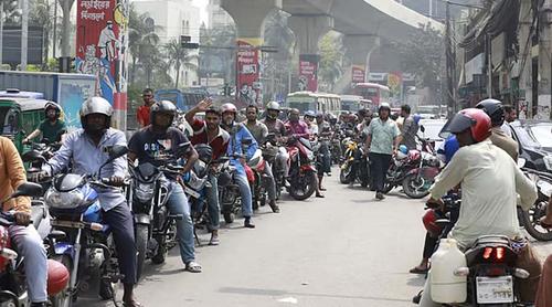 জ্বালানি তেল কেনার সীমা বেঁধে দিল বিপিসি