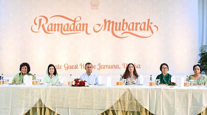 কূটনীতিকদের সঙ্গে ইফতার করলেন প্রধানমন্ত্রী তারেক রহমান