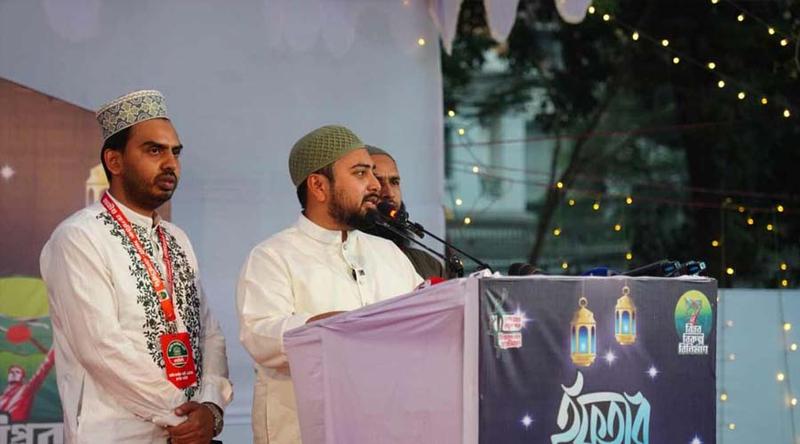 দল বদলেছে, মানুষের ভাগ্য বদলায়নি : নাহিদ ইসলাম