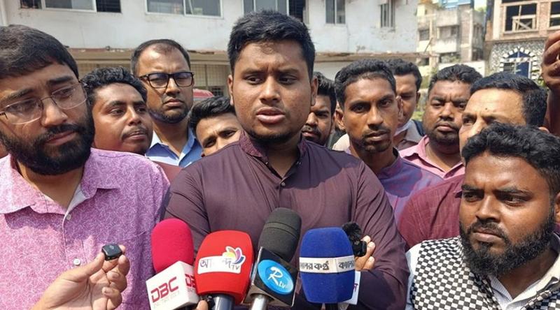 মানুষের কাঙ্ক্ষিত স্বাস্থ্যসেবা নিশ্চিত করতে হবে: হাসনাত আব্দুল্লাহ