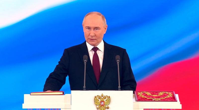 ইরান যুদ্ধের মধ্যে নতুন বিপদে ইউক্রেন, সুযোগ লুফে নেবেন পুতিন?