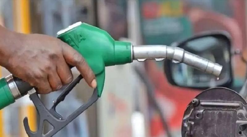 বিভিন্ন জেলায় জ্বালানি সংকট, বন্ধ হয়ে গেছে পাম্প