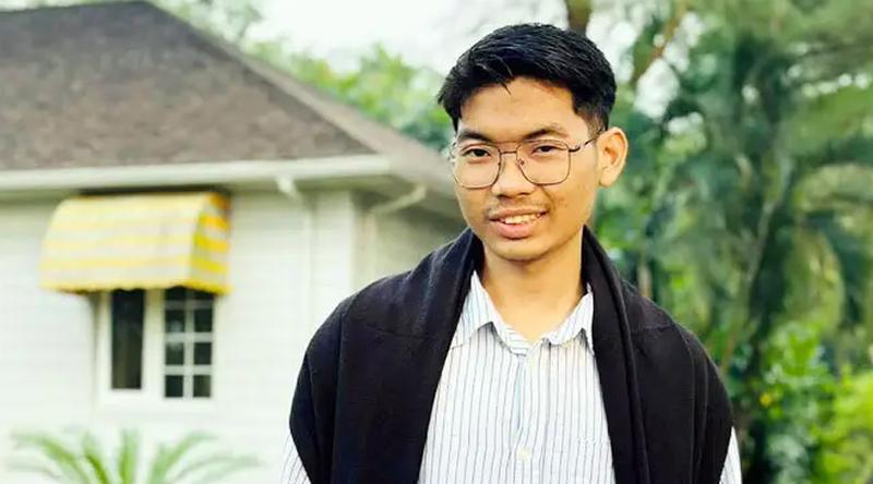 মুক্তিযুদ্ধ নিয়ে ডাকসু নেতা সর্বমিত্রের ফেসবুক স্ট্যাটাস