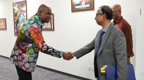 মালয়েশিয়ার মানবসম্পদমন্ত্রীর সঙ্গে বাংলাদেশ হাইকমিশনারের সৌজন্য সাক্ষাৎ