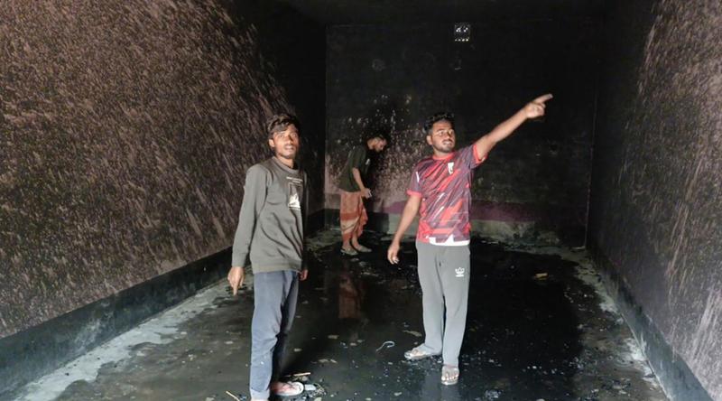 মহেশপুরে বিএনপির কার্যালয়ে আগুন, ককটেল বিস্ফোরণ