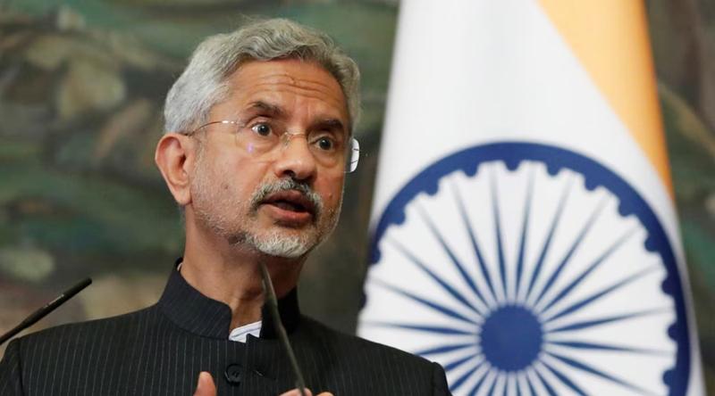 ইরানি নৌবাহিনীর জাহাজকে বন্দরে ভিড়তে দিল ভারত