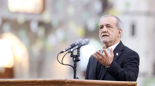 প্রতিবেশী দেশগুলোর কাছে ক্ষমা চাইলেন ইরানের প্রেসিডেন্ট