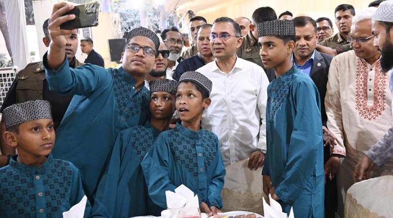 আলেম-ওলামা ও এতিমদের সঙ্গে ইফতারে প্রধানমন্ত্রী