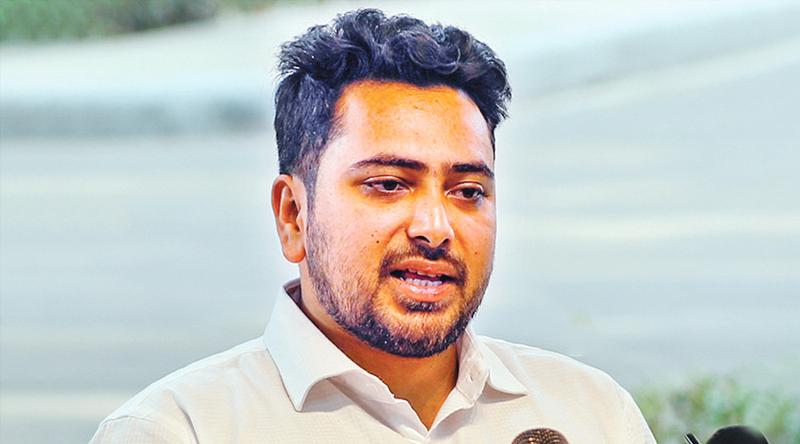 দুদক চেয়ারম্যানকে পদত্যাগে বাধ্য করা হয়েছে: নাহিদ