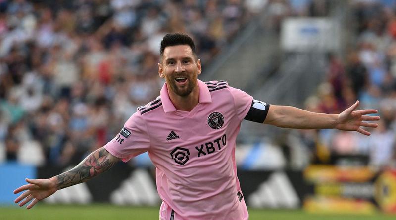 ৮৯৯তম গোল পূর্ণ করেছেন মেসি, কোন দলের হয়ে কত?