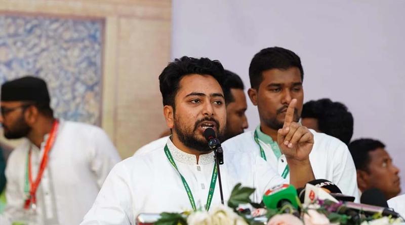 মামলা দিয়ে নাসীরুদ্দীন পাটওয়ারীদের মুখ বন্ধ করা যাবে না: নাহিদ ইসলাম