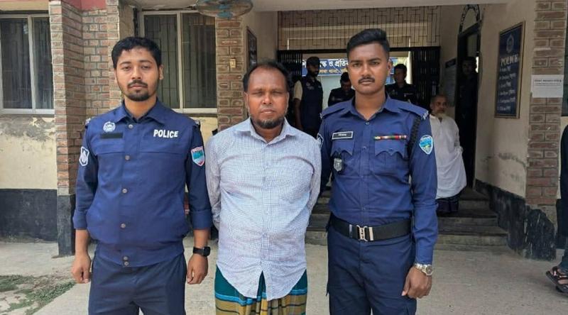 সালথায় আওয়ামী লীগ নেতা গ্রেপ্তার