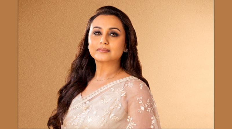 ‘ওহ মাই গড’ থেকে হঠাৎ সরে দাঁড়ালেন রানি