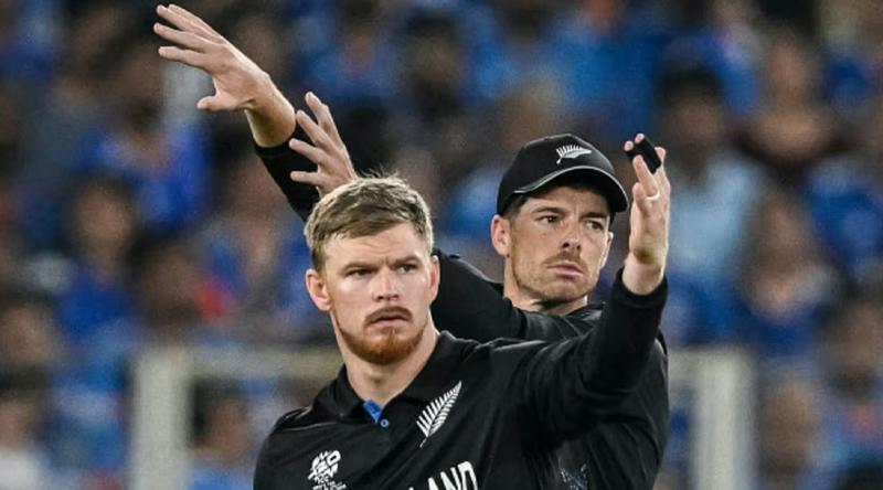 ফিলিপসকে বোলিং না করানোর কী ব্যাখ্যা দিলেন স্যান্টনার?