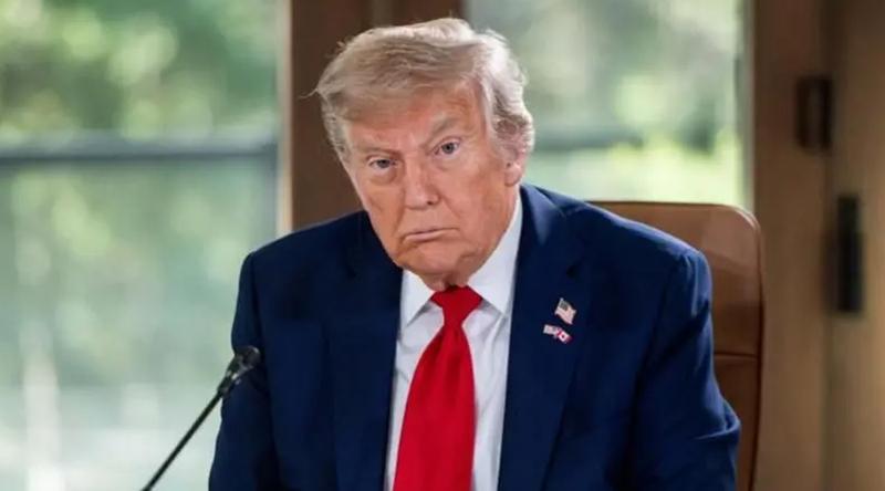 দৈনিক ১০০ কোটি ডলারের সামরিক অভিযান এখন ট্রাম্পের গলার কাঁটা: দ্য টেলিগ্রাফ