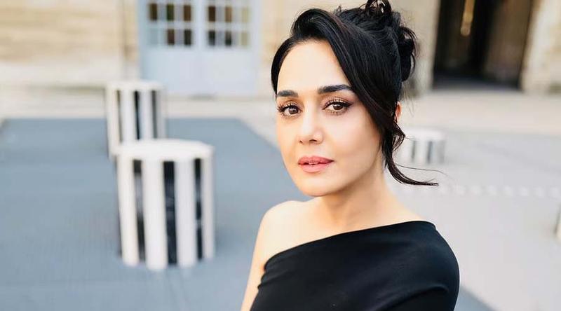 সত্যি কী পাকাপাকিভাবে ভারত ছাড়ছেন প্রীতি জিনতা?