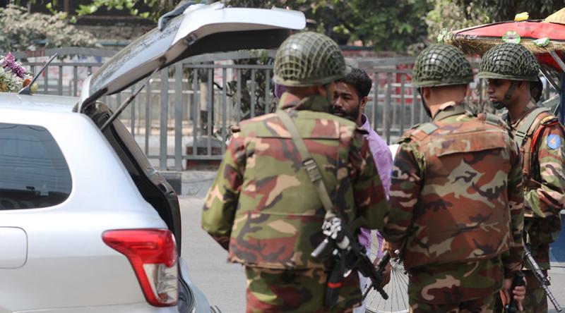 তেলের প্রধান ডিপোগুলোতে সেনা মোতায়েনের নির্দেশ