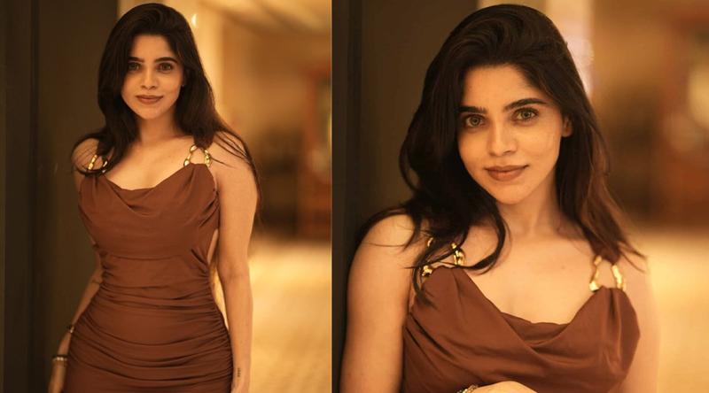 নতুন লুকে সামাজিক মাধ্যমে ঝড় তুললেন দিব্য ভারতী