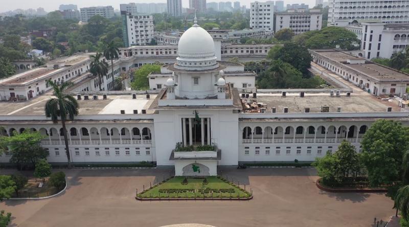 আদালতে অর্থঋণ মামলা আড়াই লাখের ঘরে, খেলাপিদের ‘রিটের ফাঁদে’ অসহায় ব্যাংক!