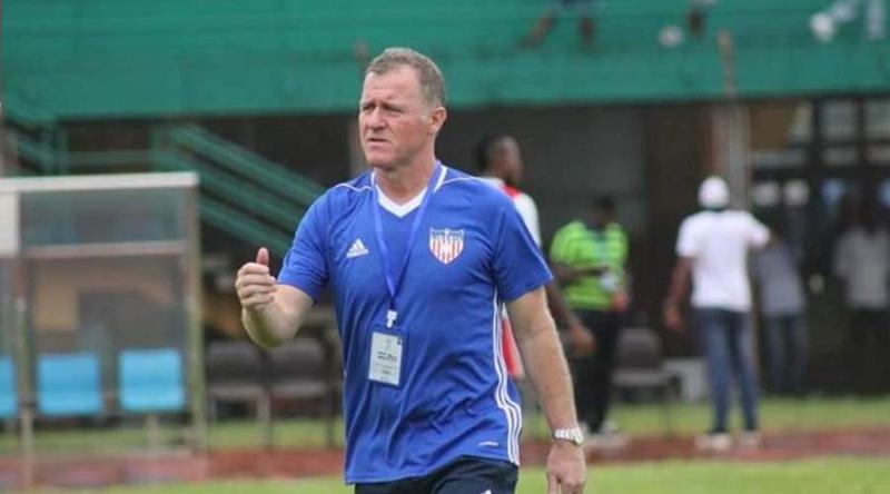 বড় ব্যবধানে হারের পর দায়িত্ব ছাড়ার ইঙ্গিত পিটার বাটলারের