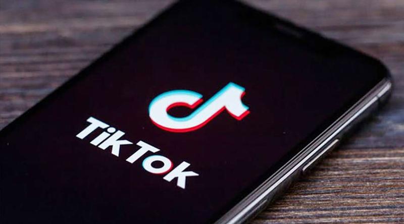 আইনি শর্তে কানাডায় ‘টিকটক’ চালানোর অনুমতি