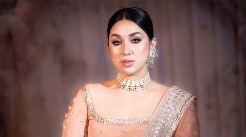 ‘দুর্বার’ নিয়ে অনিশ্চয়তা, প্রেক্ষাগৃহে ফেরা হচ্ছে না অপুর