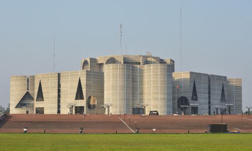 সংসদ উপনেতা ও স্পিকার পদে ৮, ডেপুটি স্পিকারে আলোচনায় আছে  ৪ নাম