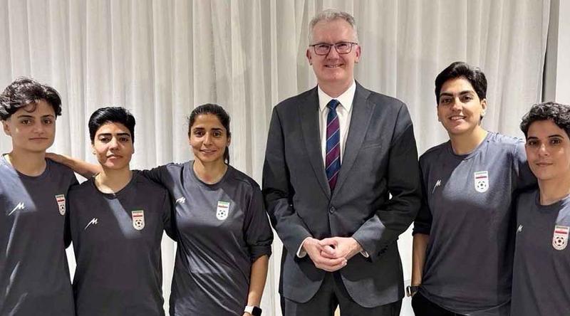 নারী ফুটবলারদের দেশে ফিরতে বললো ইরান