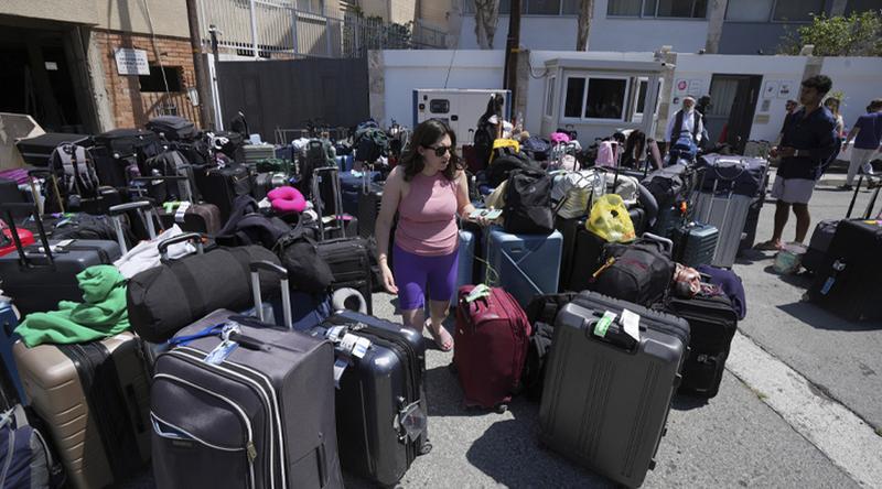 মধ্যপ্রাচ্য ছাড়লেন ৪৩ হাজারের বেশি মার্কিন নাগরিক