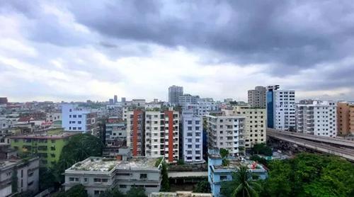 আজ ঢাকার আকাশ আংশিক মেঘলা
