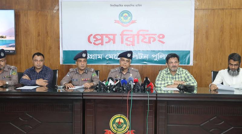 সাজ্জাদ বাহিনীতে যোগ দিতে কুরআন হাত রেখে নিতে হতো শপথ