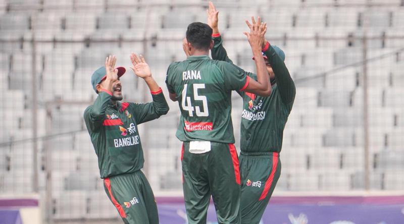 ওয়ানডেতে ক্যারিয়ারের প্রথম পাঁচ উইকেট শিকার নাহিদ রানার