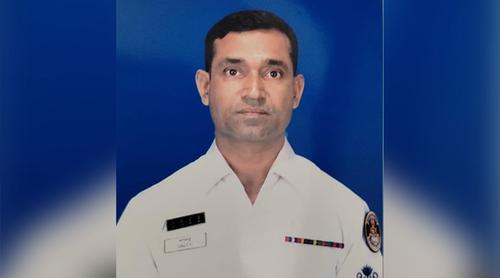 নিজের অস্ত্রের গুলিতে প্রাণ গেল কোস্ট গার্ড সদস্যের