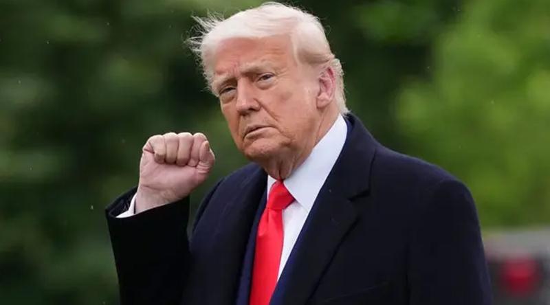 ইরানে যা আছে তা ধ্বংস করতে এক ঘণ্টা লাগবে, বললেন ট্রাম্প