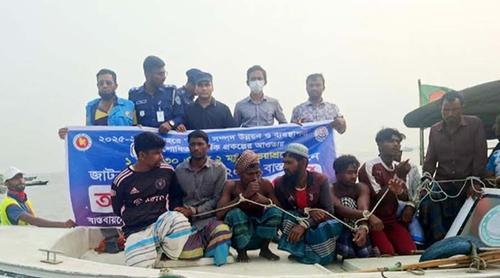 চাঁদপুরে নিষেধাজ্ঞা অমান্য করে জাটকা নিধন, ১৪ জেলের কারাদণ্ড