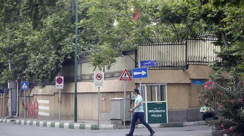 তেহরানে নিজেদের দূতাবাস সাময়িকভাবে বন্ধ করল সুইজারল্যান্ড