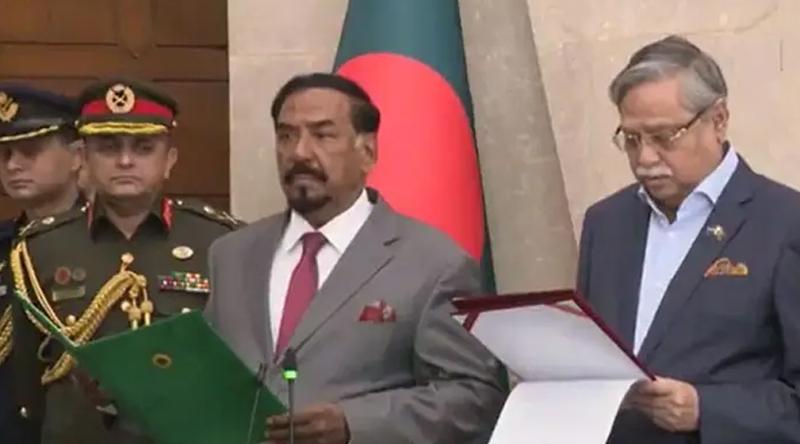 স্পিকার-ডেপুটি স্পিকারকে শপথ পড়ালেন রাষ্ট্রপতি