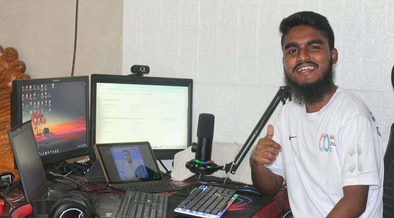 বেকার তরুণদের প্রশিক্ষণ দিয়ে দক্ষ ফ্রিল্যান্সার গড়েন মোশারফ