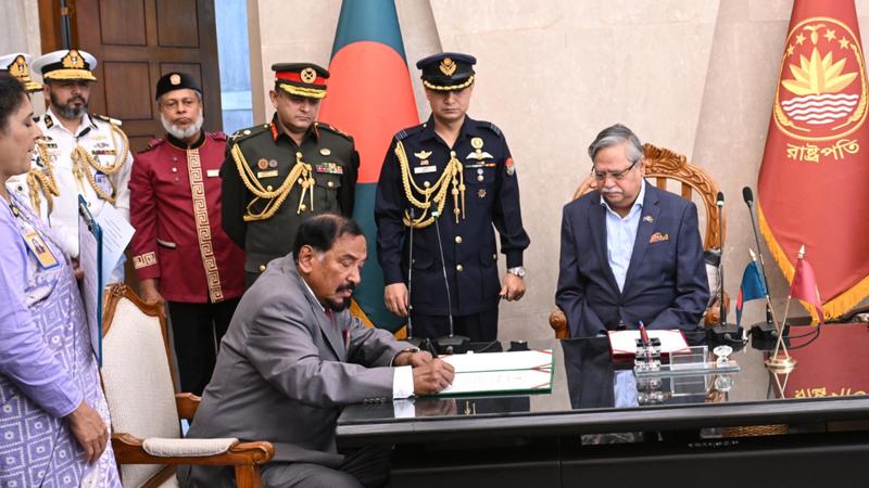 আমার কাছে সরকারি-বিরোধী দল আলাদা কিছু নয় : স্পিকার