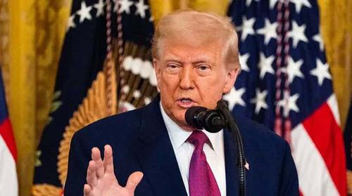 হরমুজ প্রণালির দিকে গভীরভাবে নজর রাখছি: ট্রাম্প