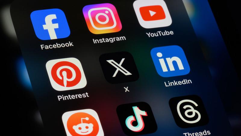 শিশুদের সুরক্ষায় কঠোর নিয়ম আনছে যুক্তরাজ্য