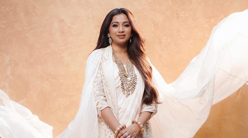 আজ 'কুইন অব মেলডি' শ্রেয়া ঘোষাল এর জন্মদিন