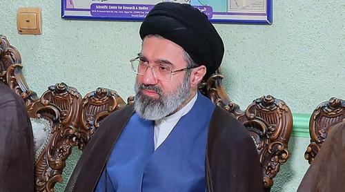 হরমুজ প্রণালী বন্ধ রাখার ঘোষণা ইরানের নতুন সর্বোচ্চ নেতার