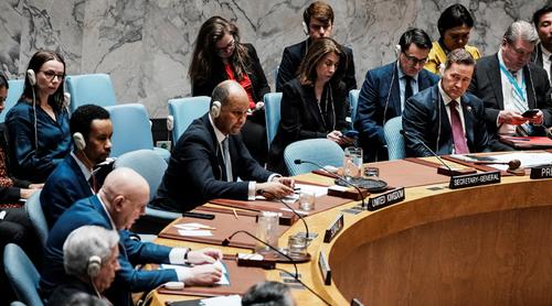 ইরানের ওপর পশ্চিমা নিষেধাজ্ঞা ঠেকাতে ব্যর্থ চীন-রাশিয়া