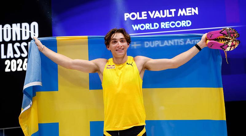 নিজের ডেরায় বিশ্ব রেকর্ড গড়লেন ডুপ্লান্টিস