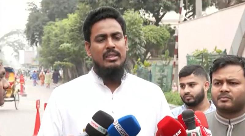 মির্জা আব্বাসকে দেখতে গেলেন আখতার হোসেন