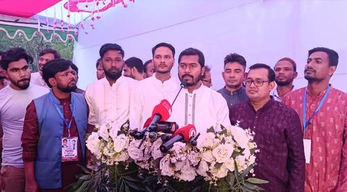 ফ্যাসিবাদের পতন ঘটিয়ে নতুনভাবে দেশ গড়ার চেষ্টা চলছে : নুরুল হক নুর