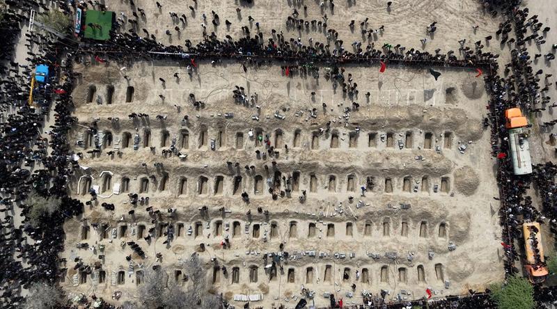 ইরানে ২ শতাধিক শিক্ষক-শিক্ষার্থী নিহত